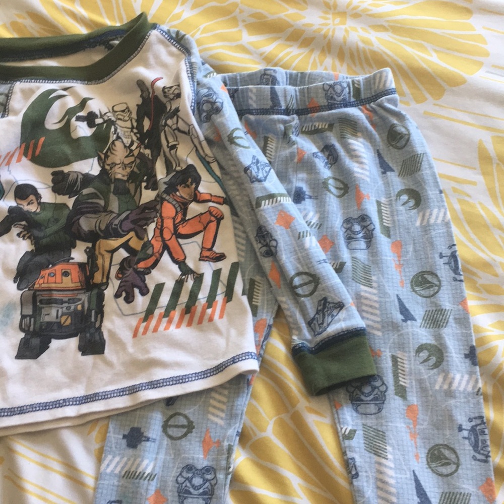 Star Wars PJs - Picture 3 of 4